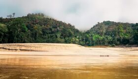 Capture the serene beauty of Chiang Khong’s cultural landscapes